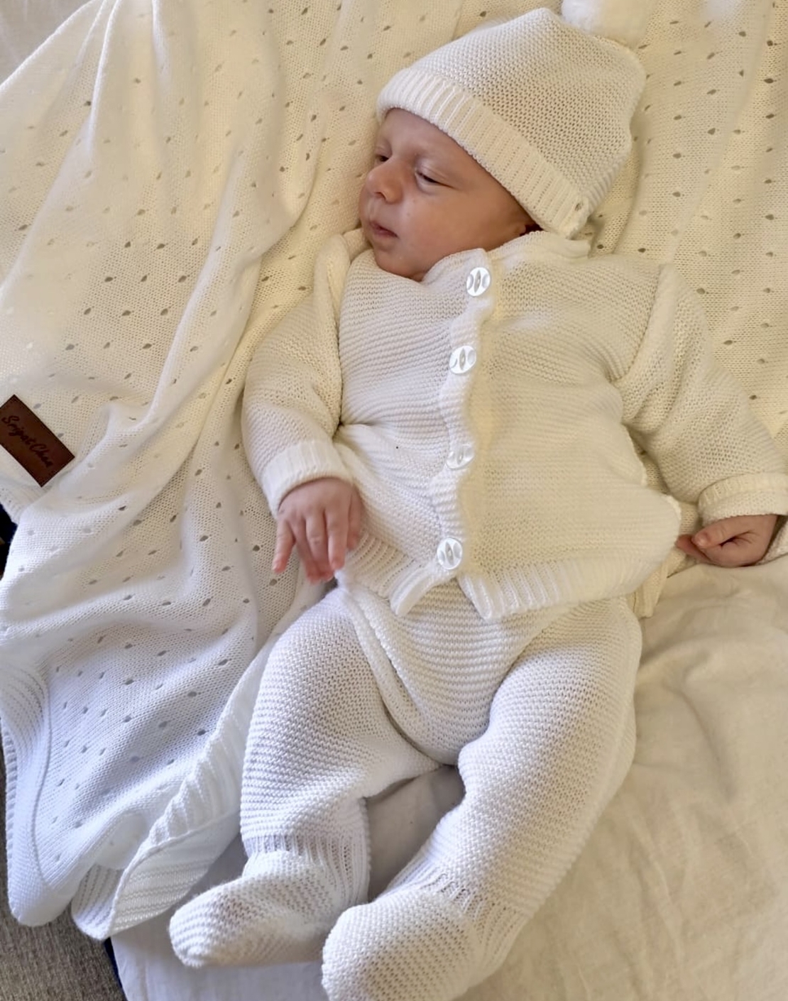 מארז סט סרוג  - לבן