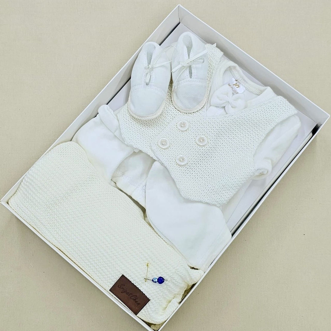 מארז ווסט סרוג NB + שמיכה  - שמנת