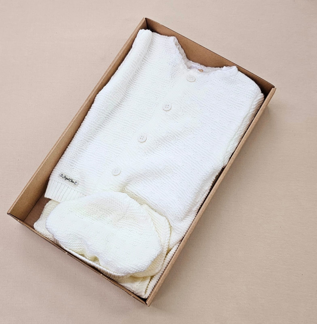 מארז סט סרוג+כובע 0-3 - שמנת