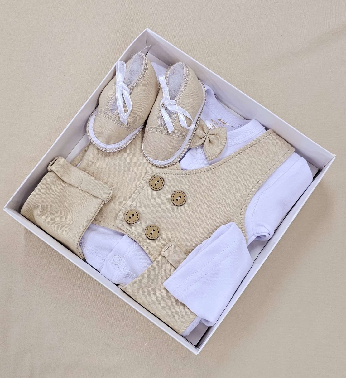 סט ווסט ניובורן - בז