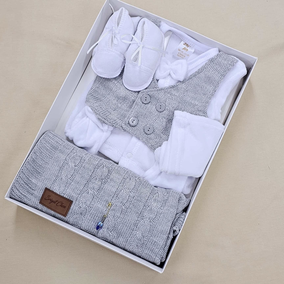 מארז ווסט סרוג צמות NB