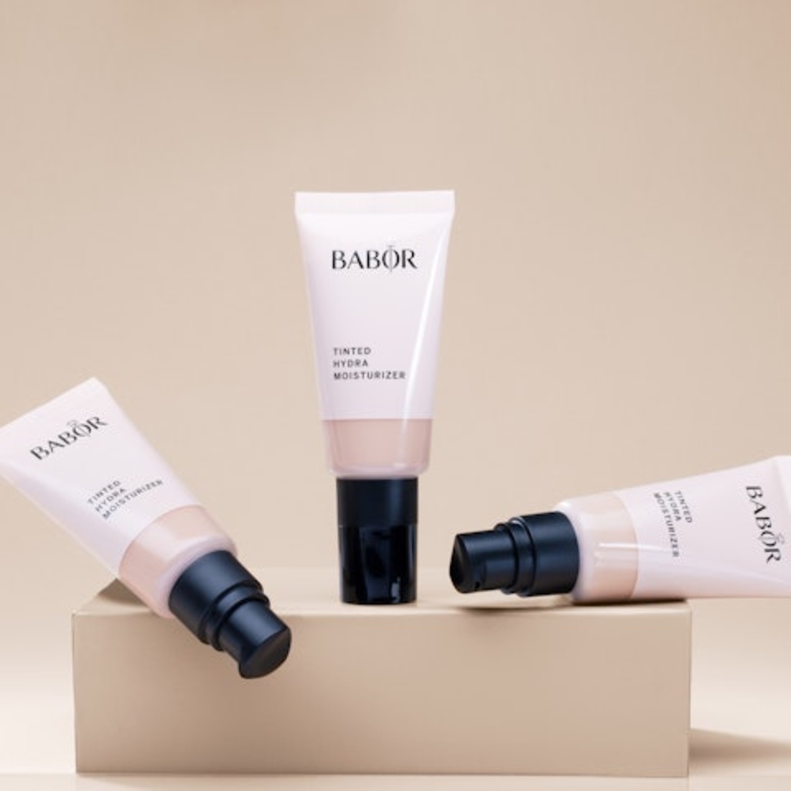 MAKEUP - Tinted hydra moisturizer natural 02