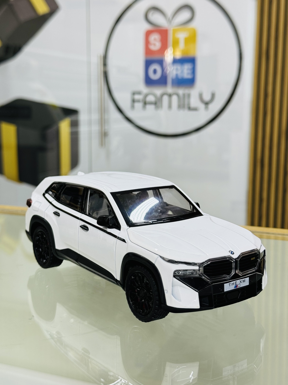 BMW- לבן