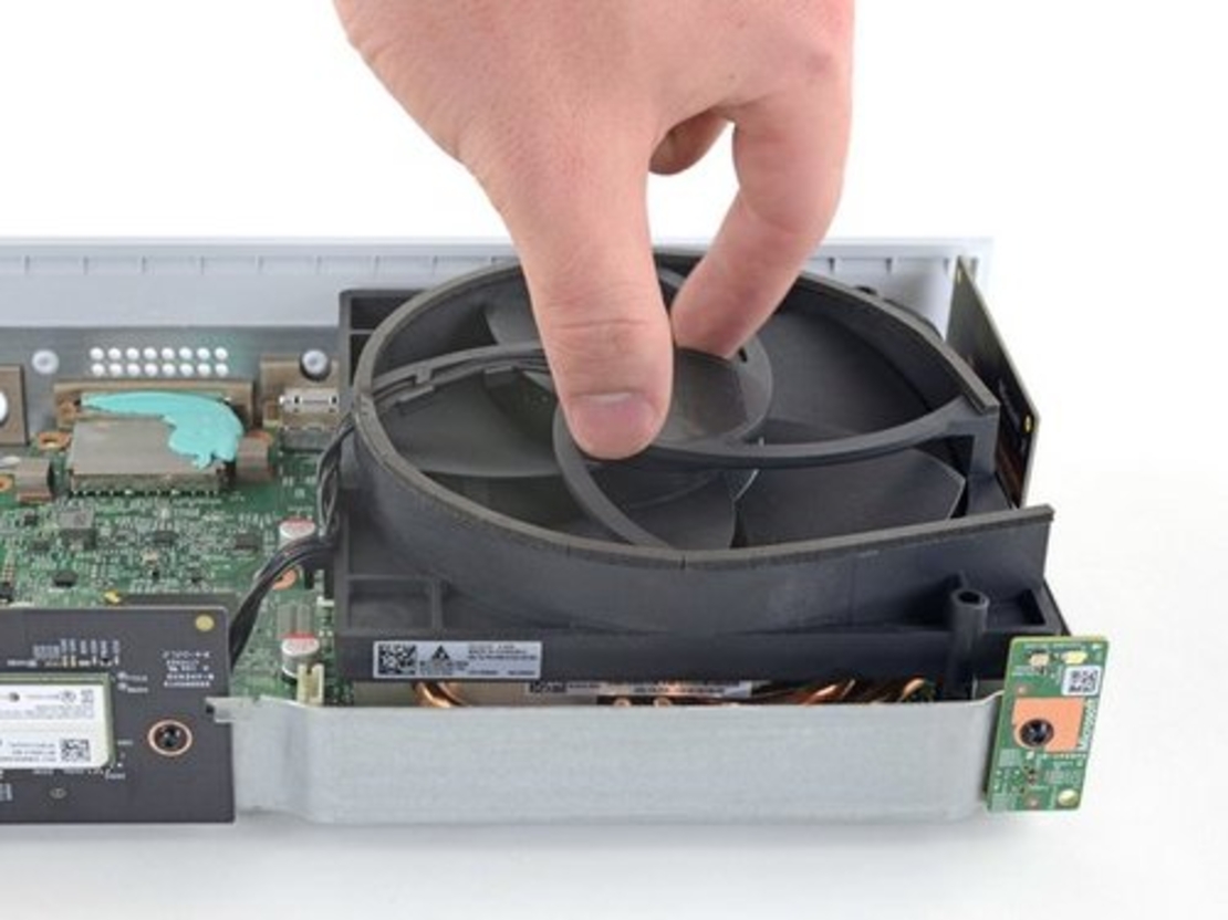 תיקון מערכת קירור XBOX SERIES