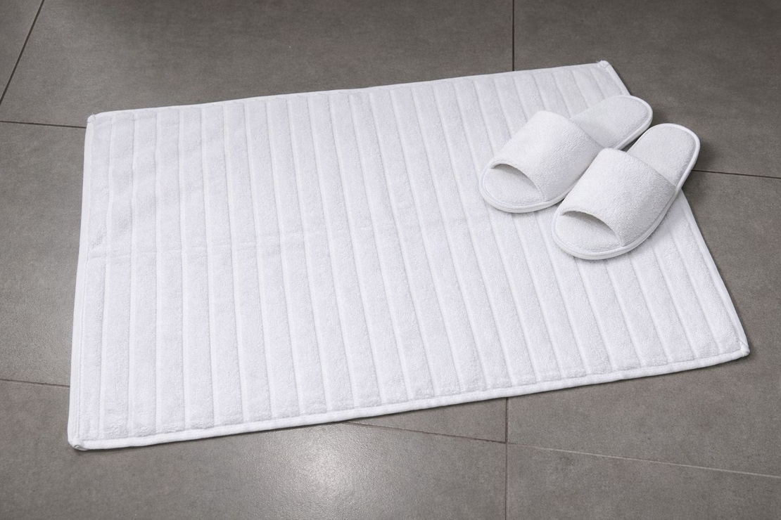 שטיח אמבטיה 70*50 גלים  לבן
