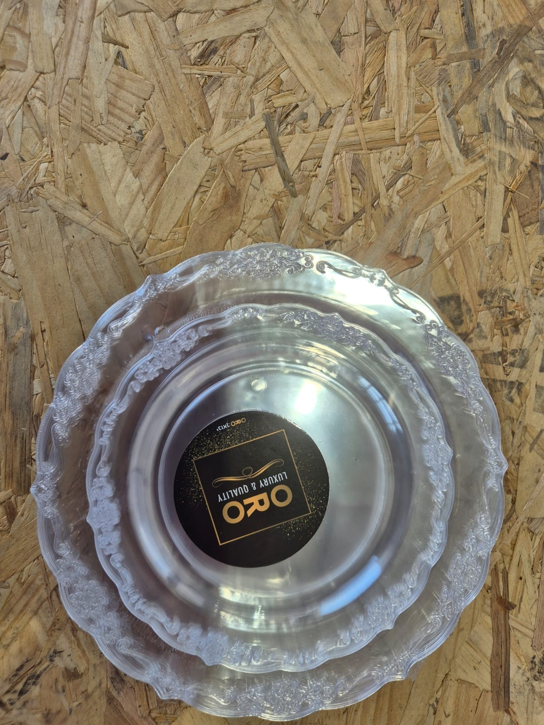 סט צלחות מהודר 16 יח' וינטאג' שקוף