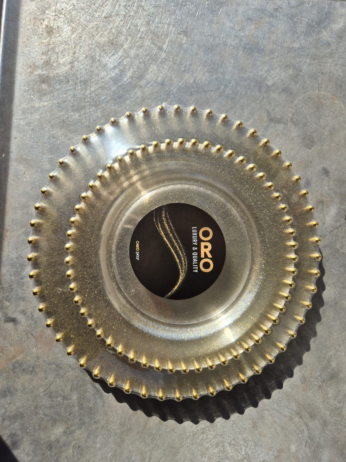 סט צלחות מהודר 16 יח' נצנץ זהב פנינים זהב