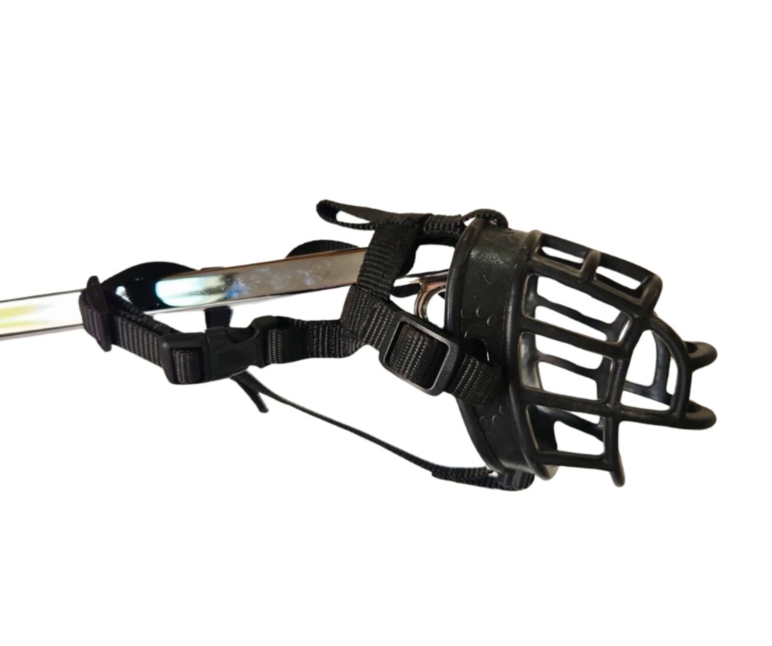 מחסום מרושת לכלב מפלסטיק מידה 2 1.5 cm