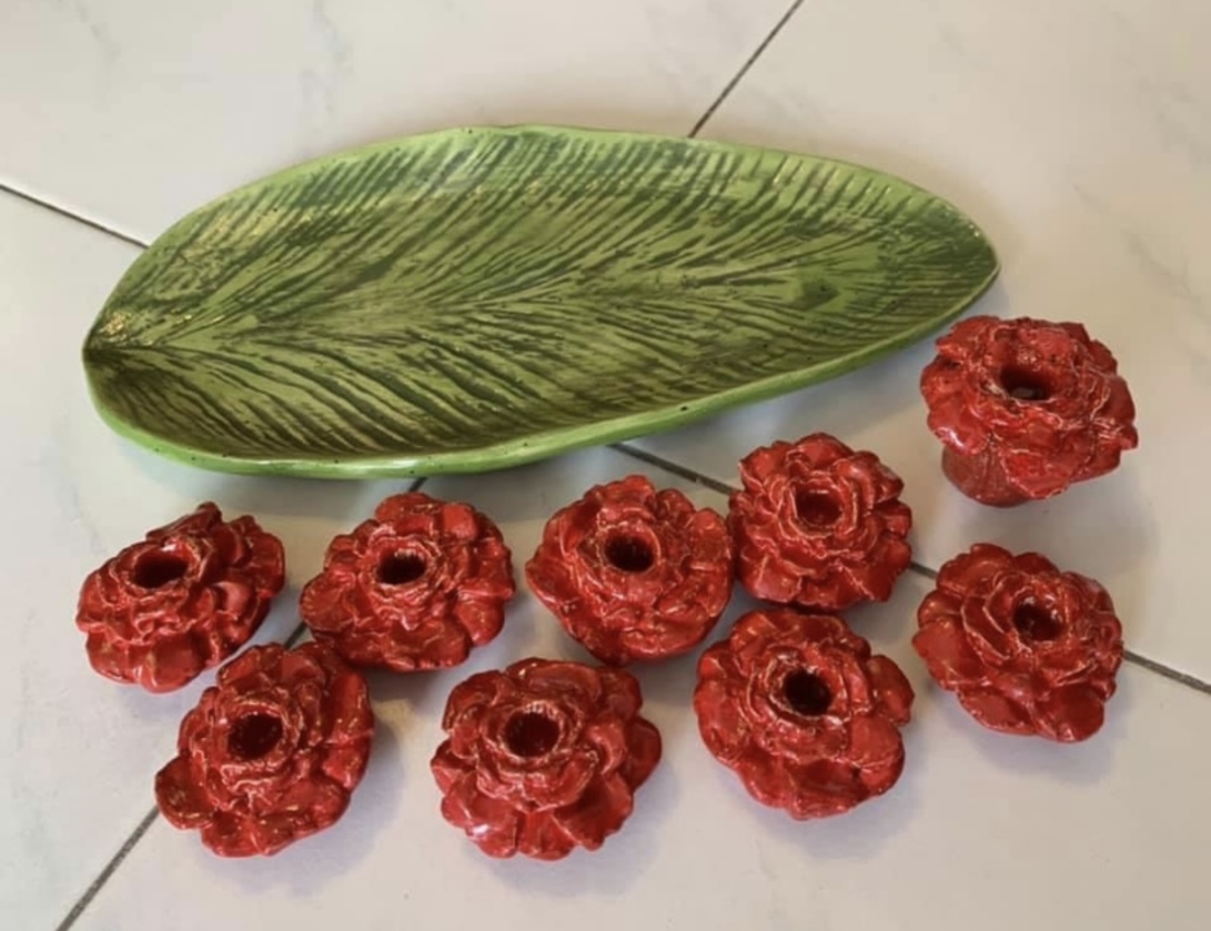 חנוכייה ורדים