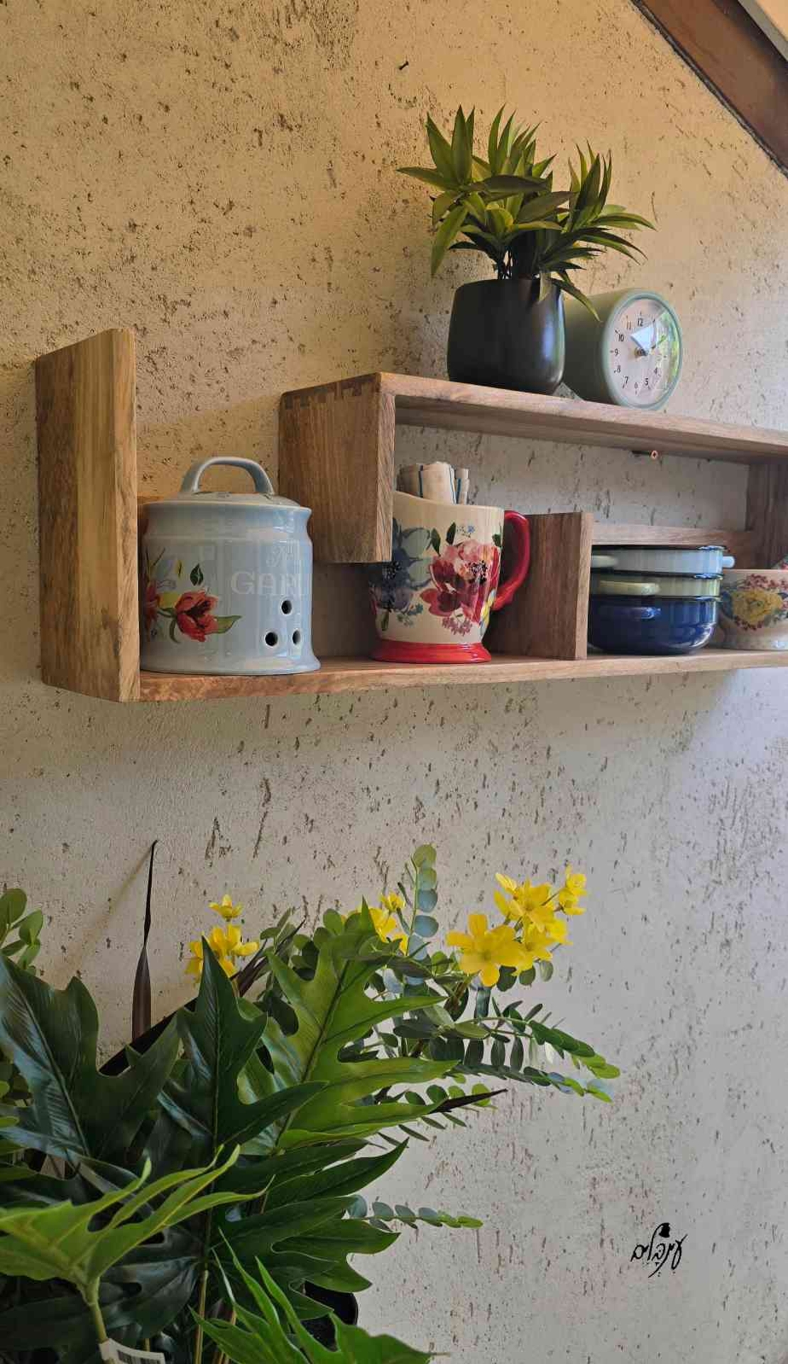 מדף מחולק מעוצב דו כיווני