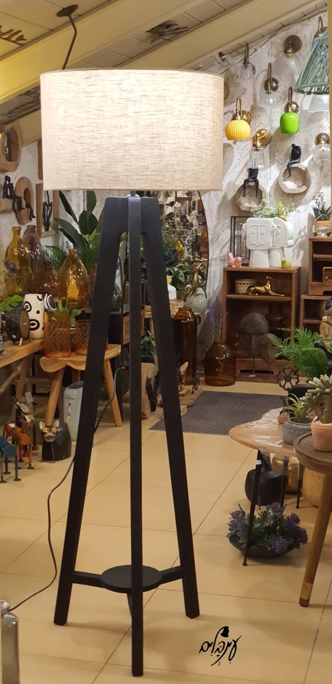 מנורת רגל אהיל בד