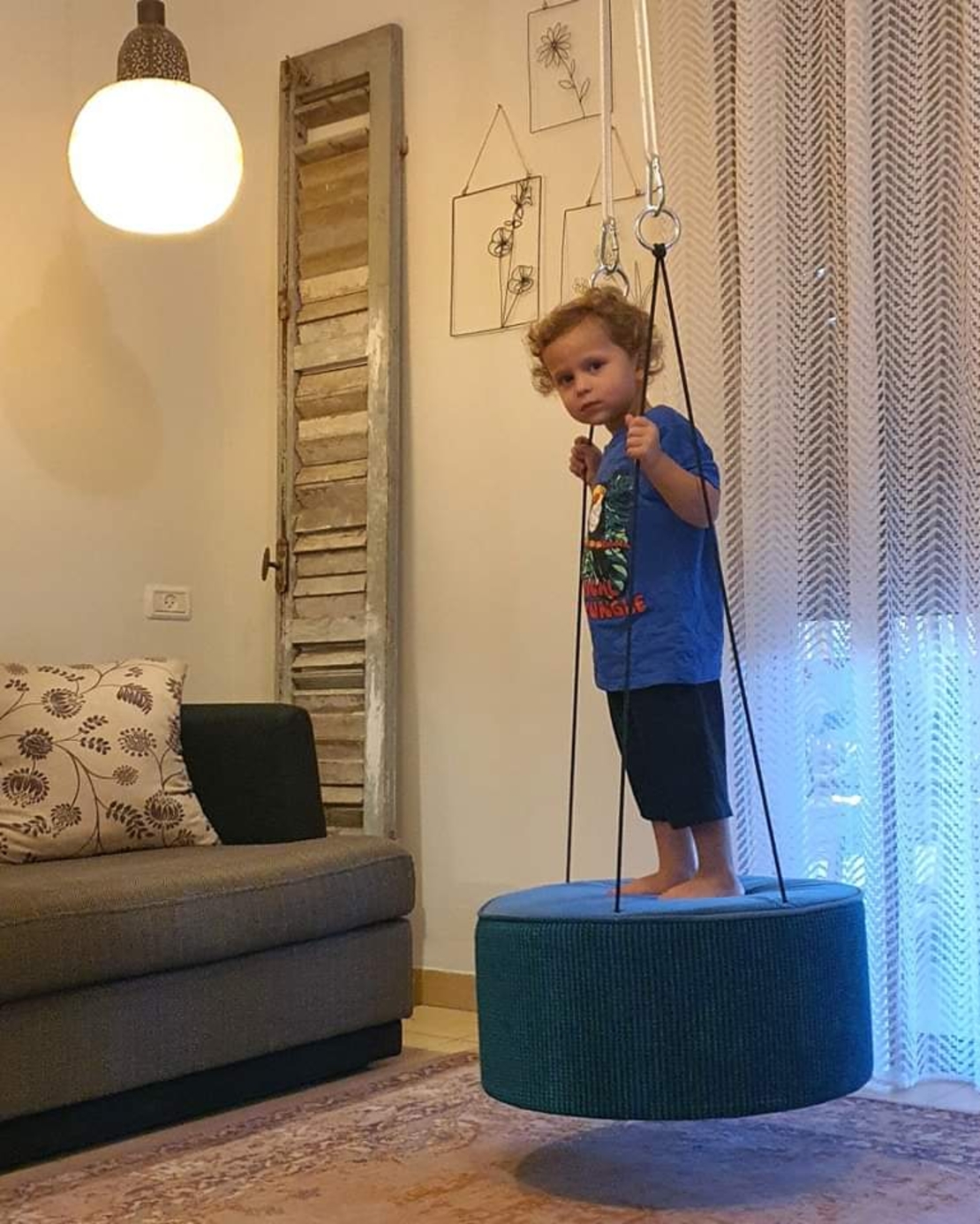 נדנדת פוף מעוצבת