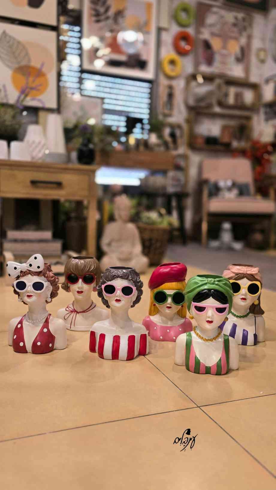 אגרטל גברת מגונדרת