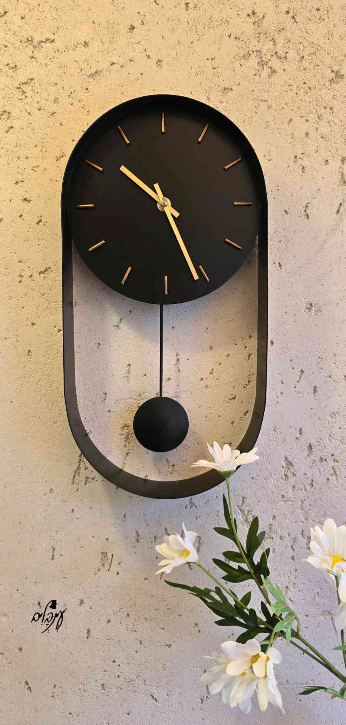 שעון אובלי מטוטלת