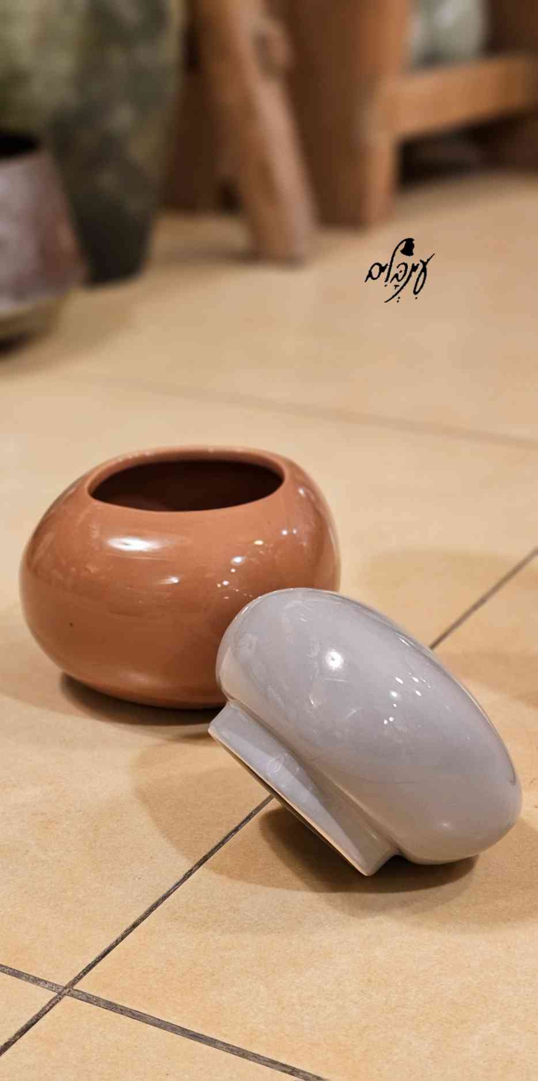 כלי איחסון עם מכסה מעוצב