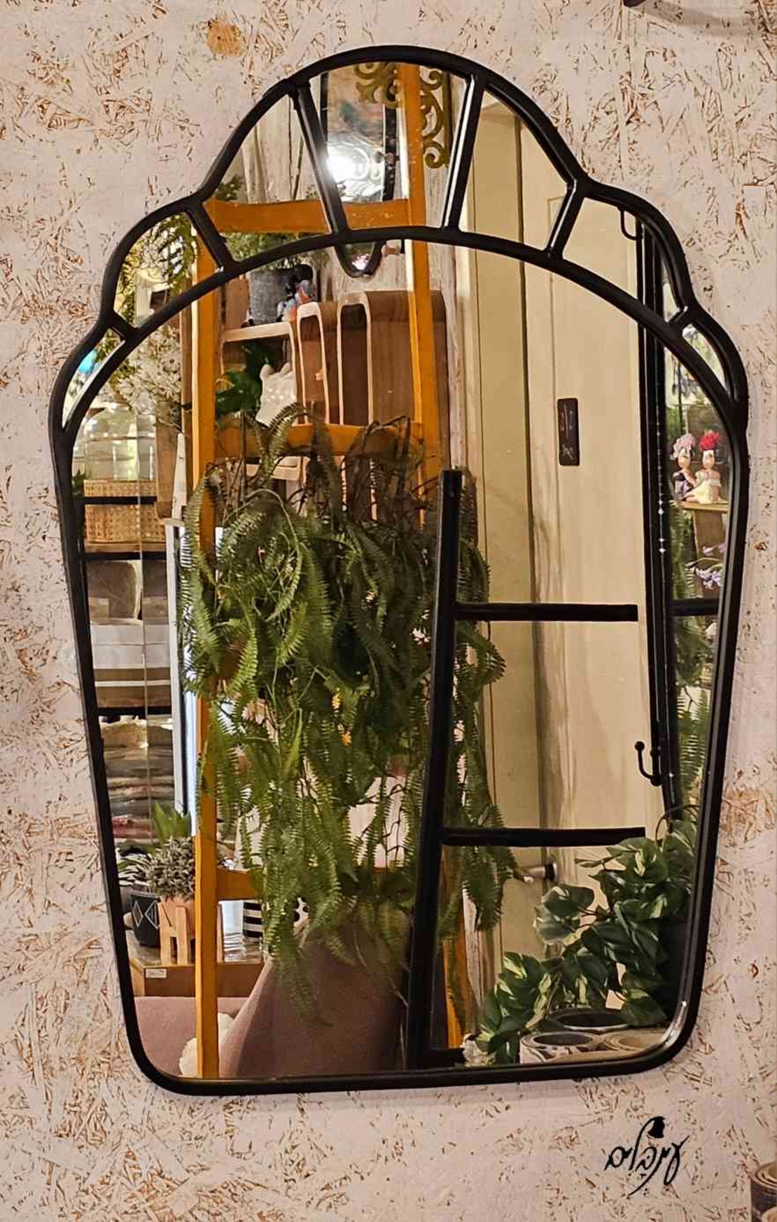 מראת מעוצבת מסגרת שחורה