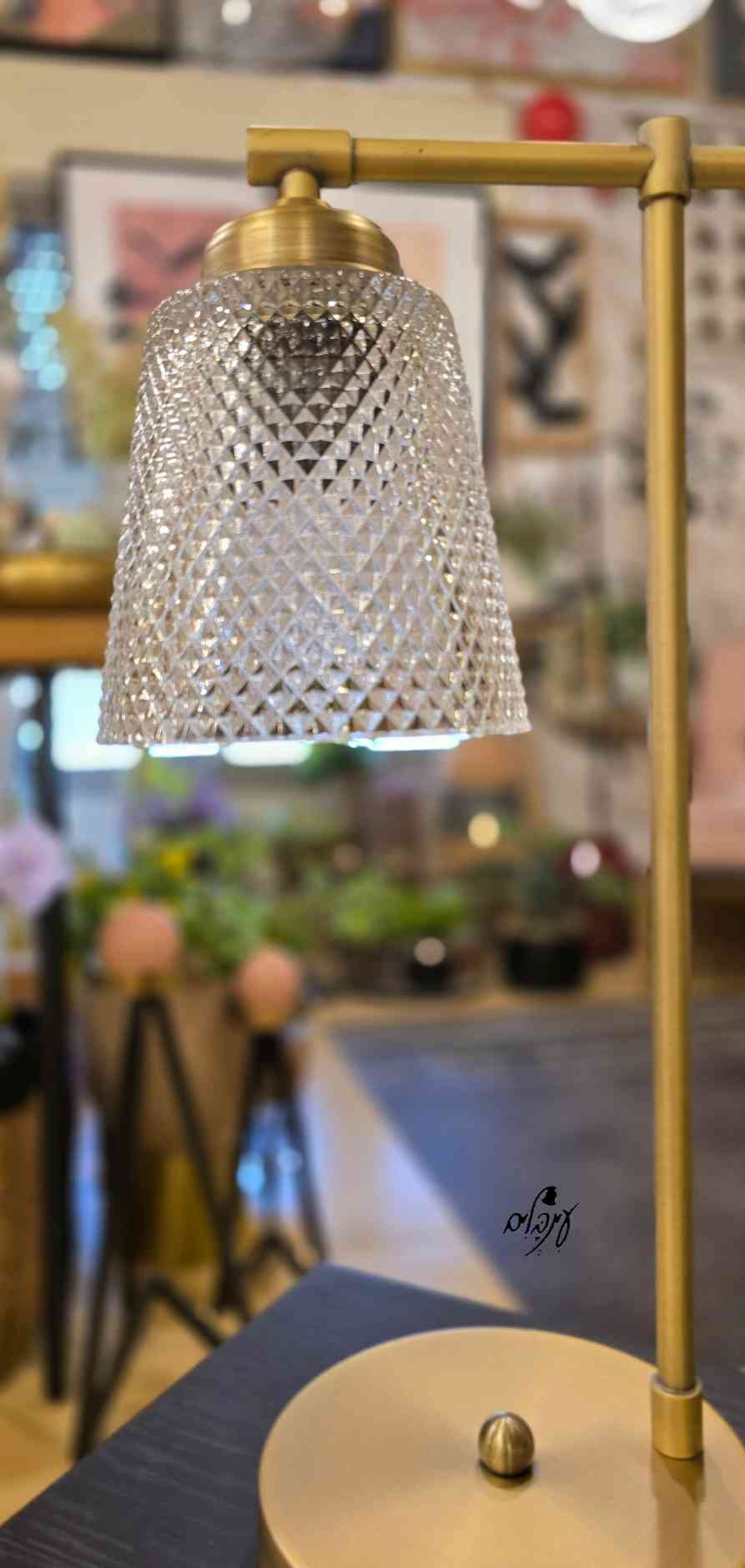 מנורת שירי זכוכית גלי