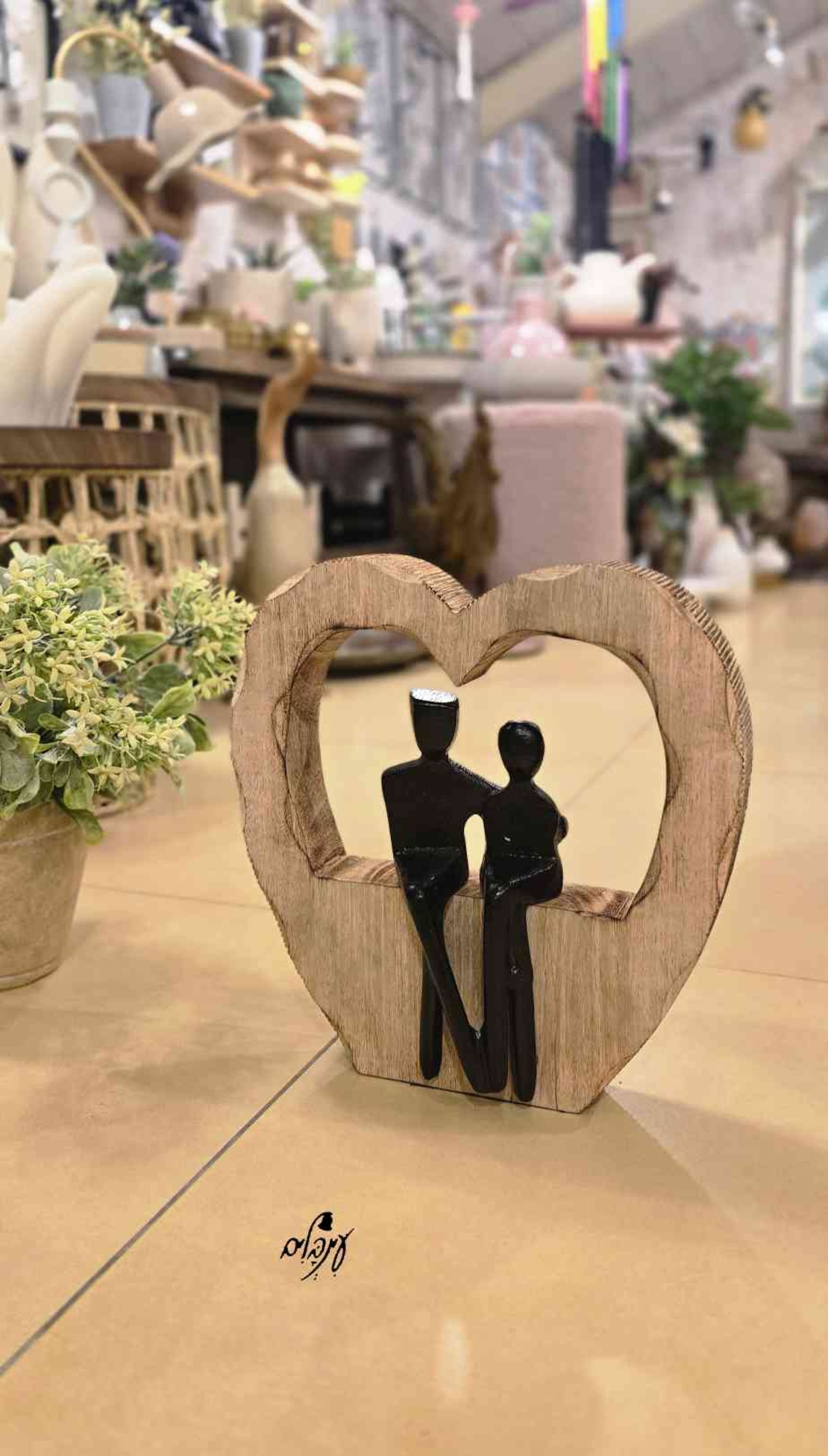 פסל זוג בלב