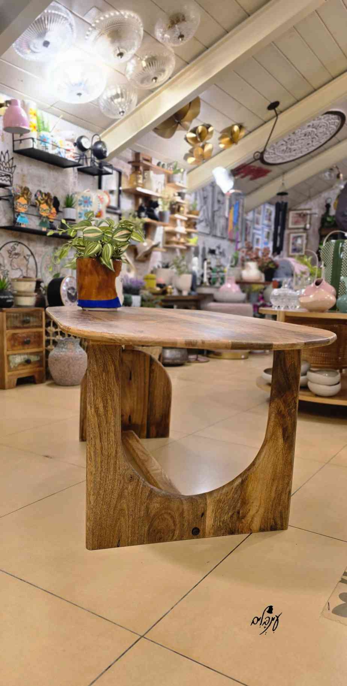 שולחן סלון U