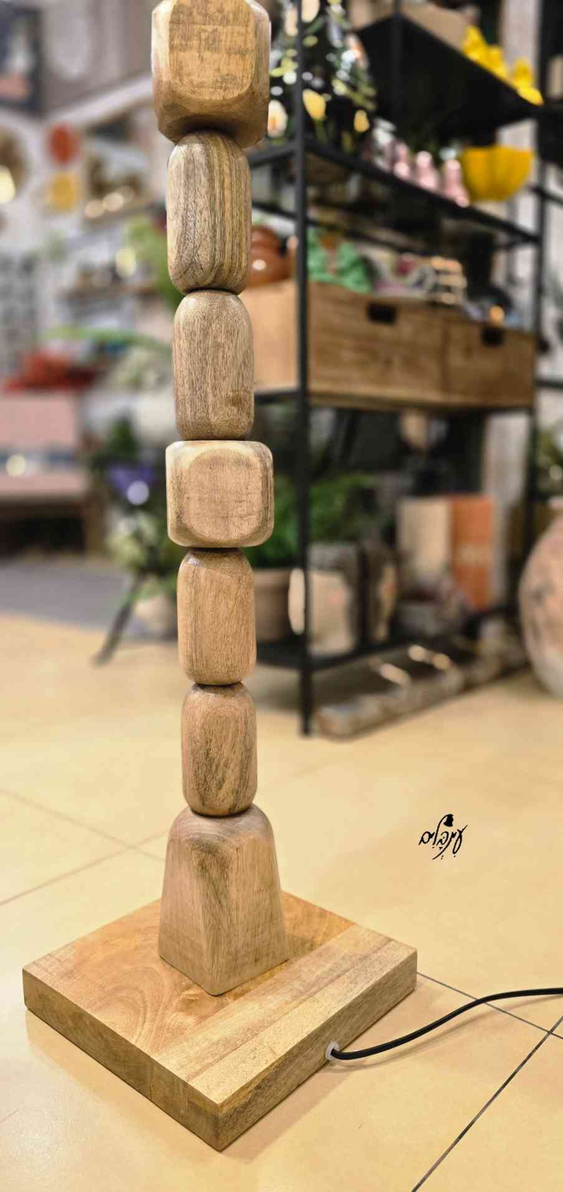 מנורת רגל קוביות עץ