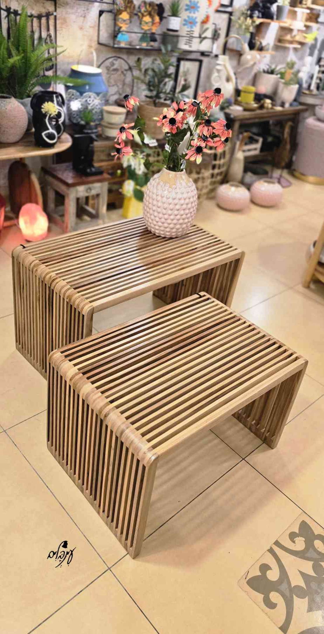 שולחן סלון / שרפרף פסים