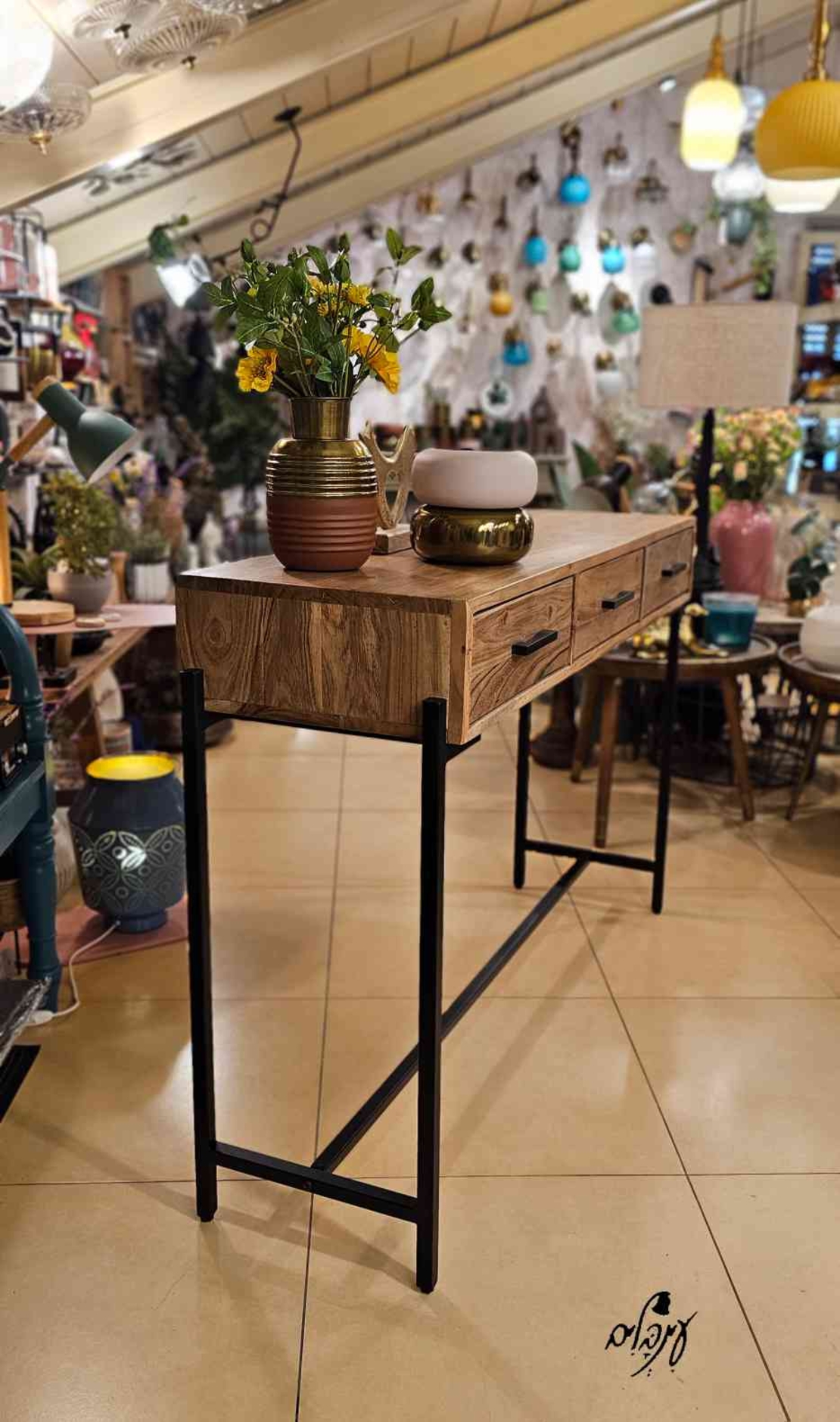 קונסולה מעץ שיטה