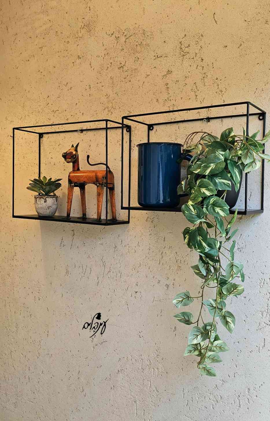 מדף ברזל שחור מסגרת