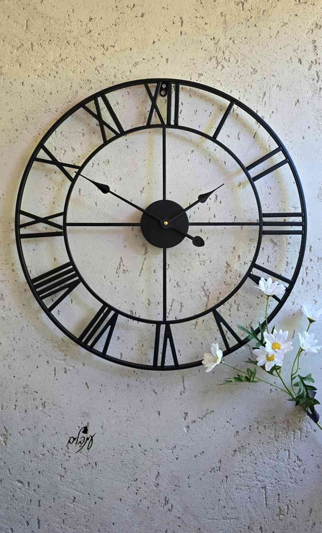 שעון רומי מעוצב חלול