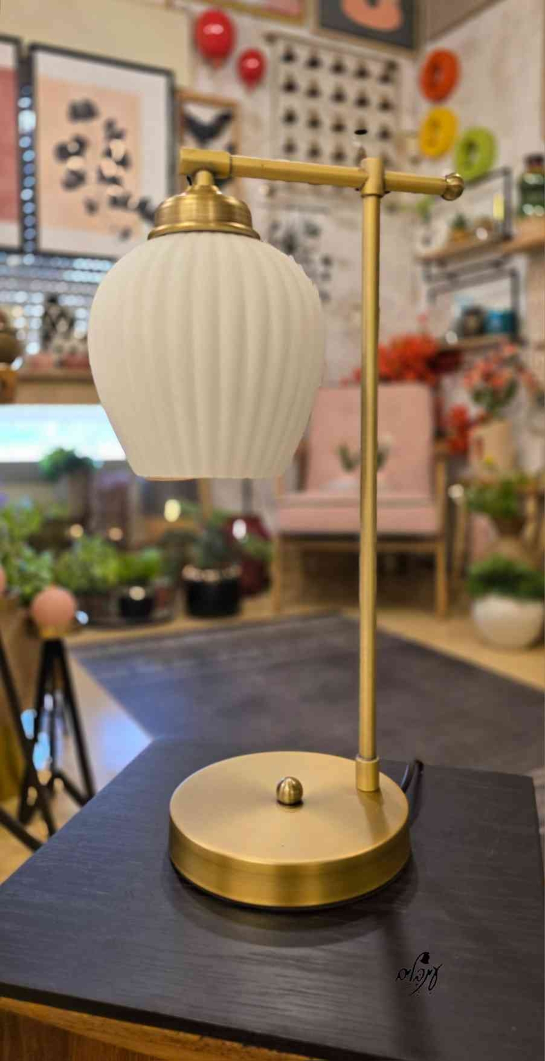 מנורת שירי זכוכית אגס לבן