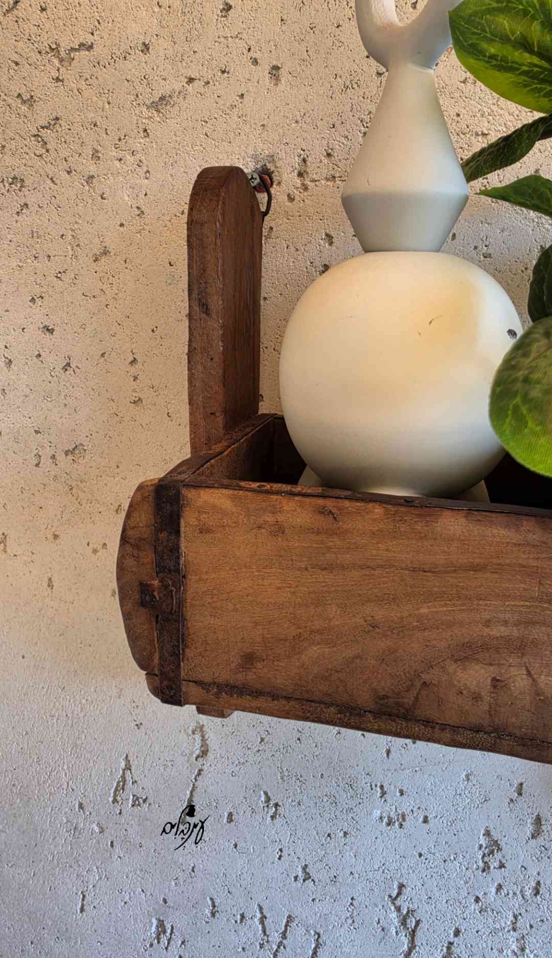 מדף/אדנית
