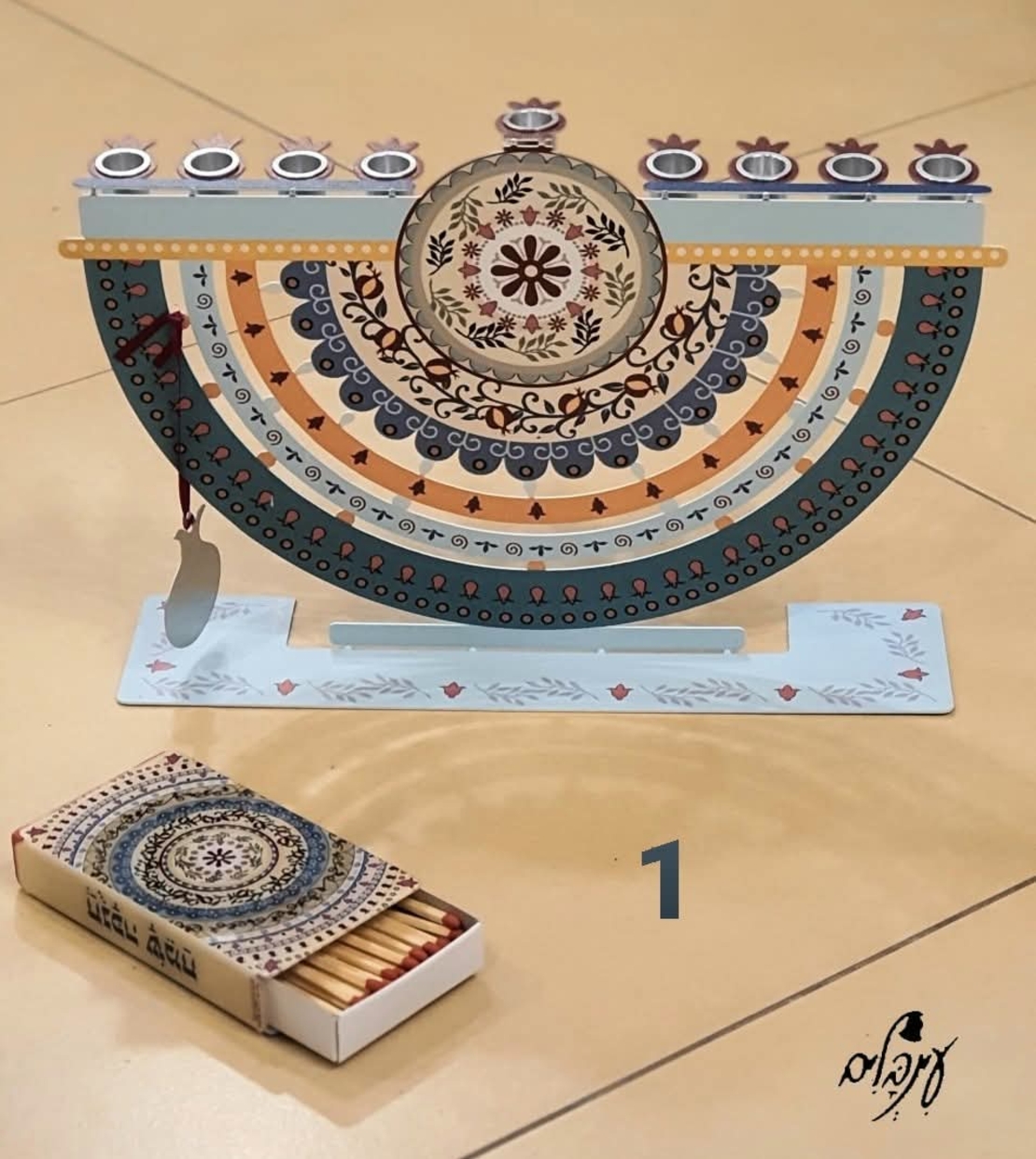 חנוכיה מעוצבת דגם 1