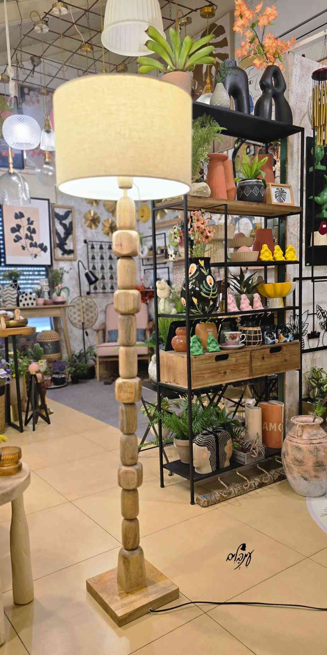 מנורת רגל קוביות עץ