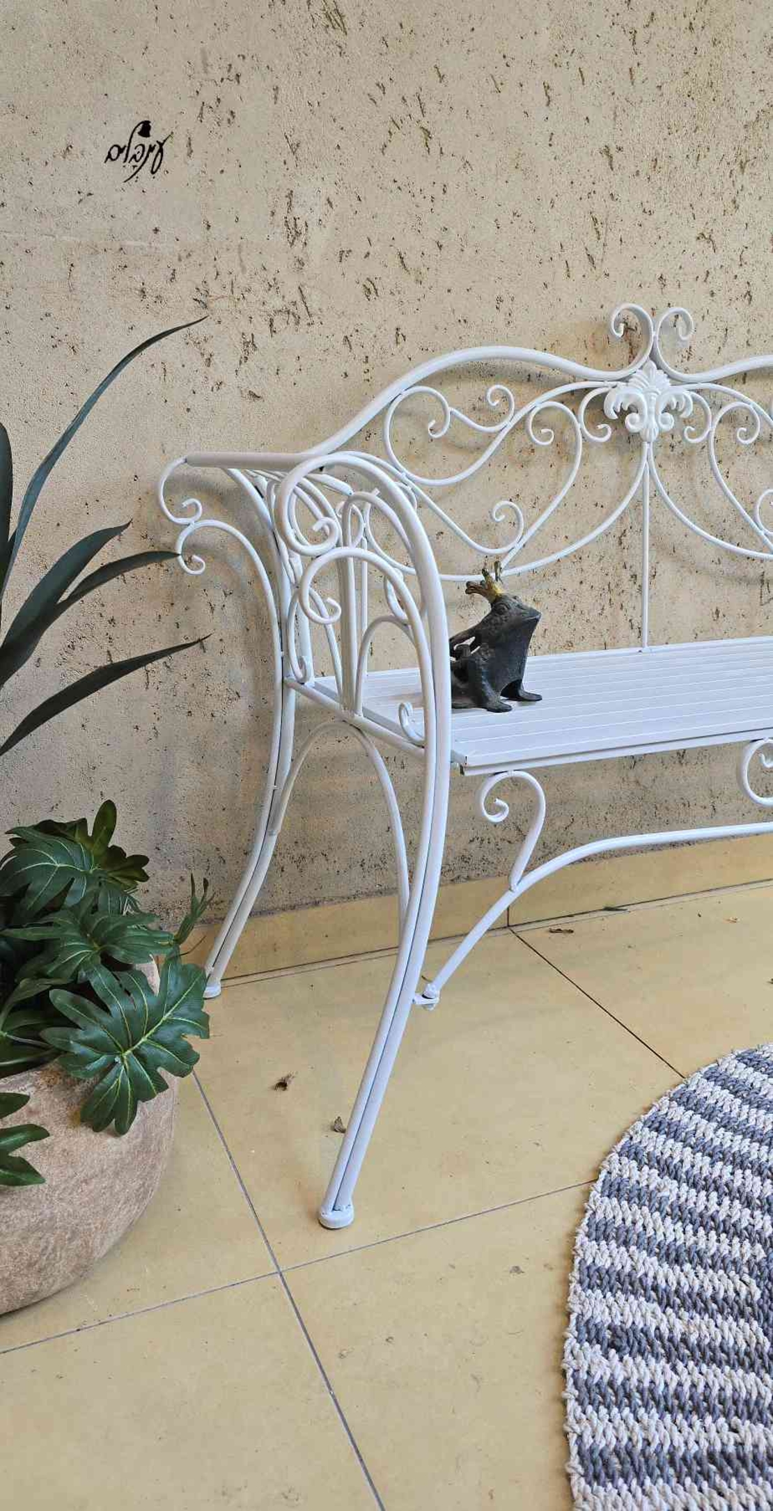 ספסל מפורזל