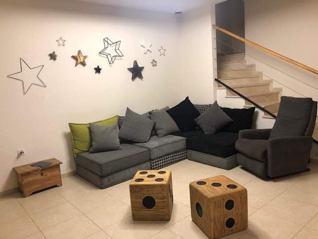שולחן קפה, שרפרף קוביה