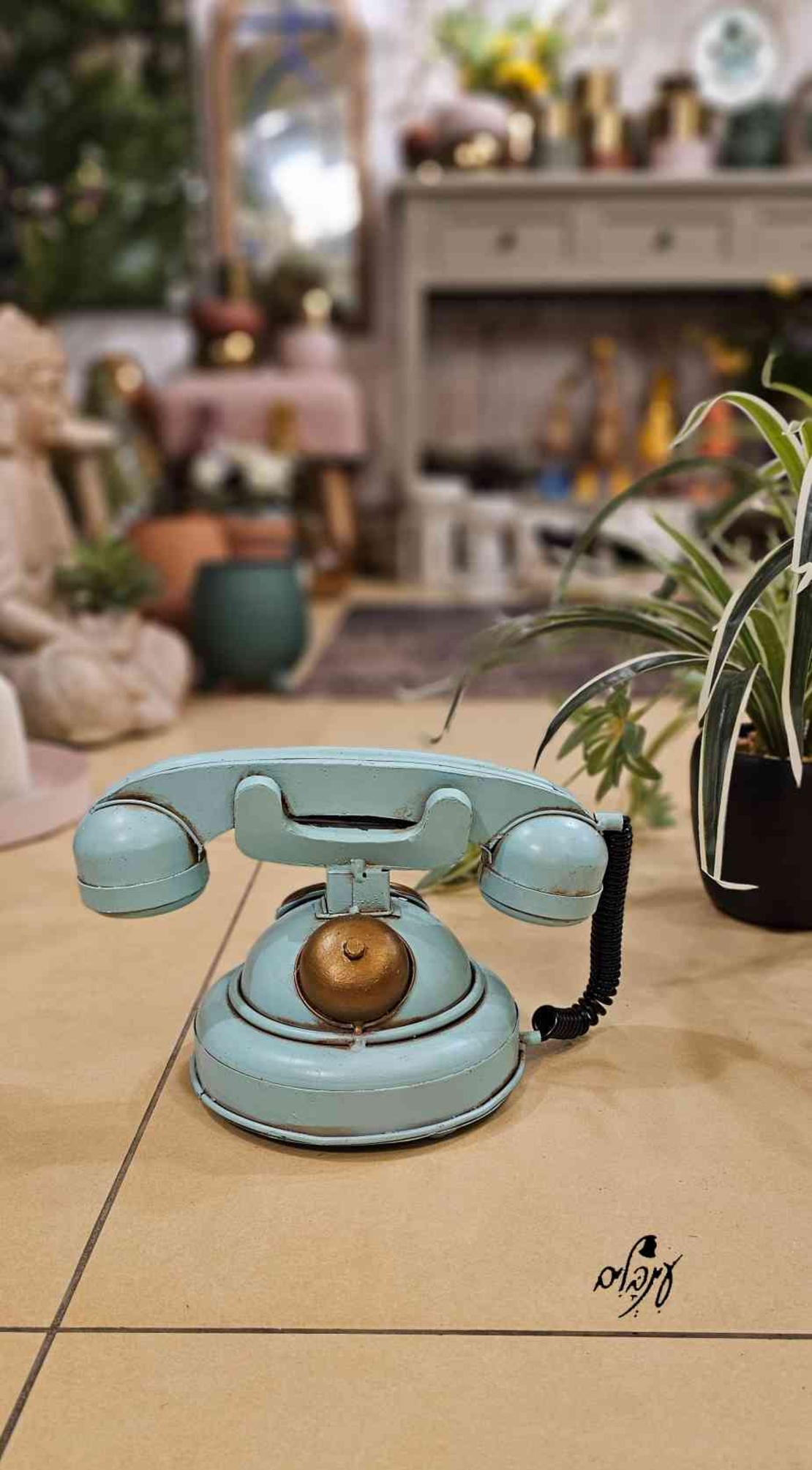 טלפון רטרו לדקורציה