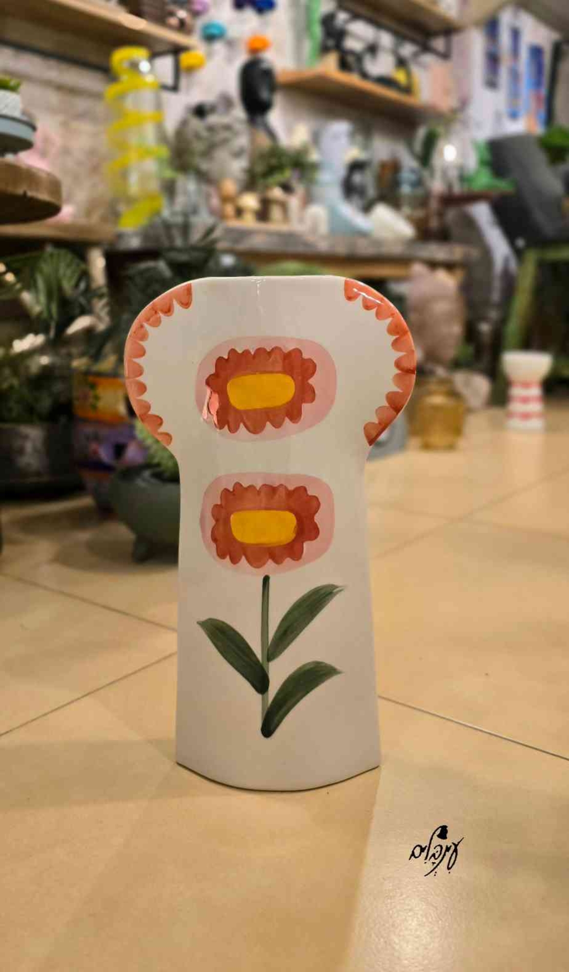 אגרטל פרחוני דגם 1