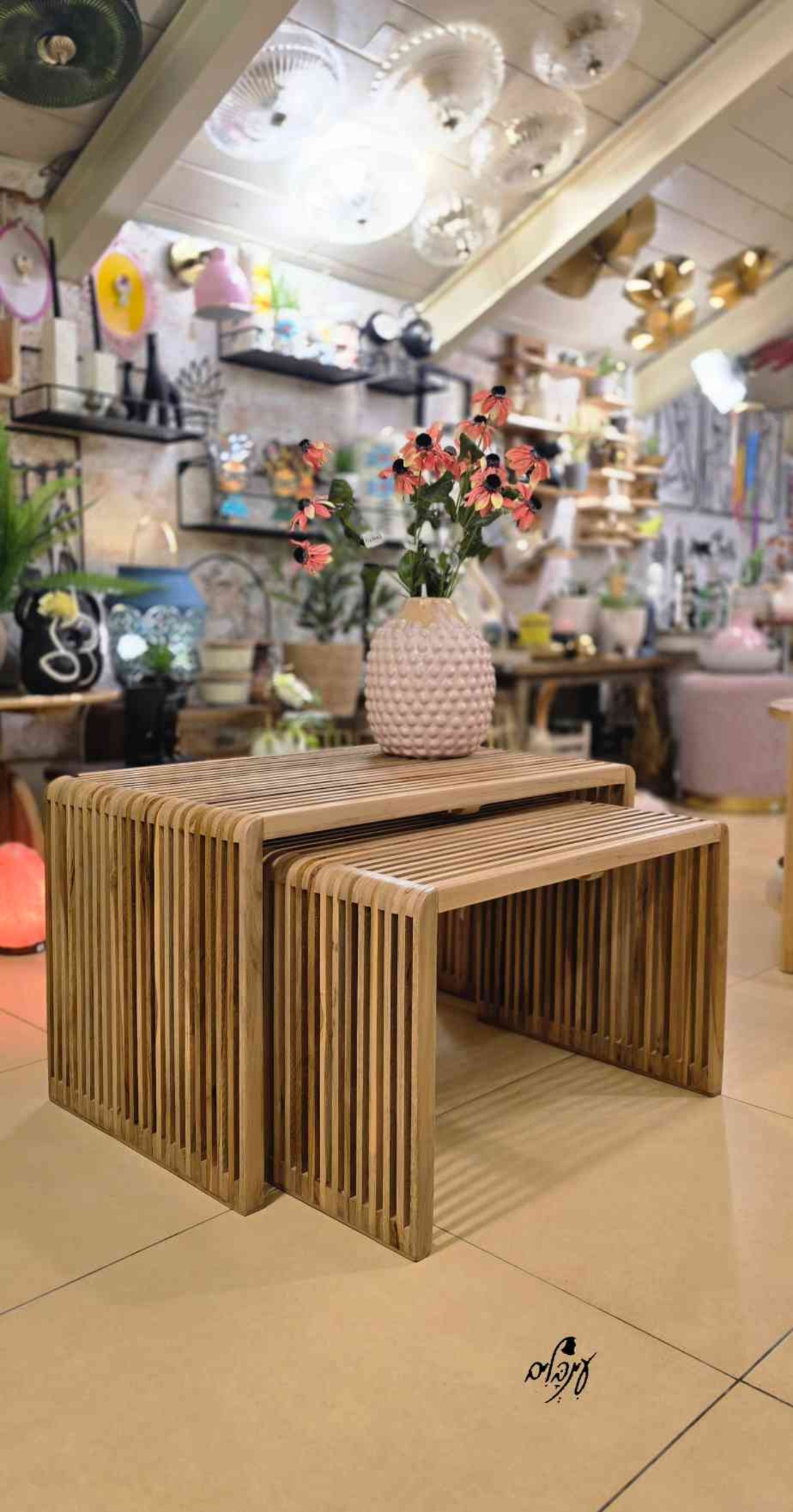 שולחן סלון / שרפרף פסים