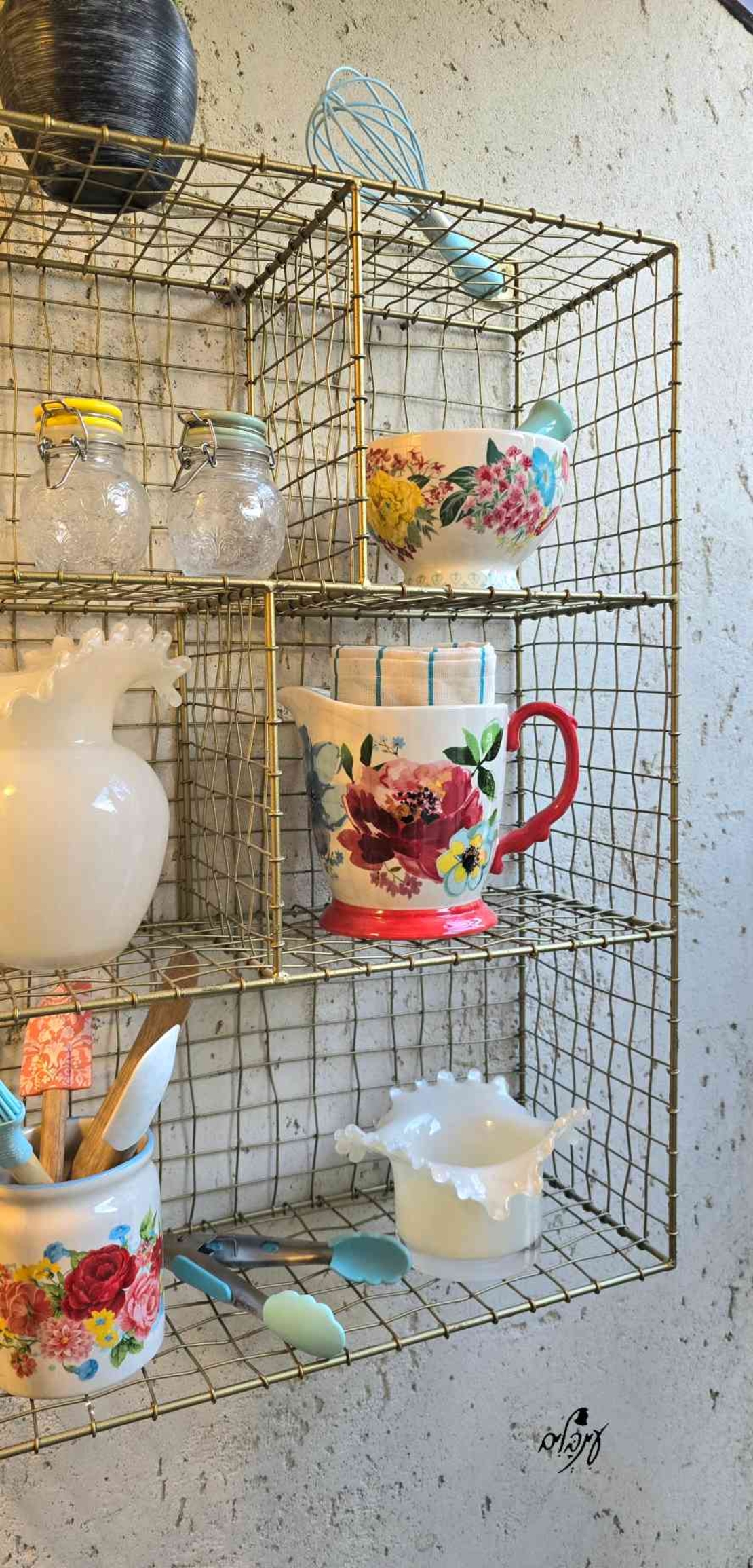 מדף רשת ברזל