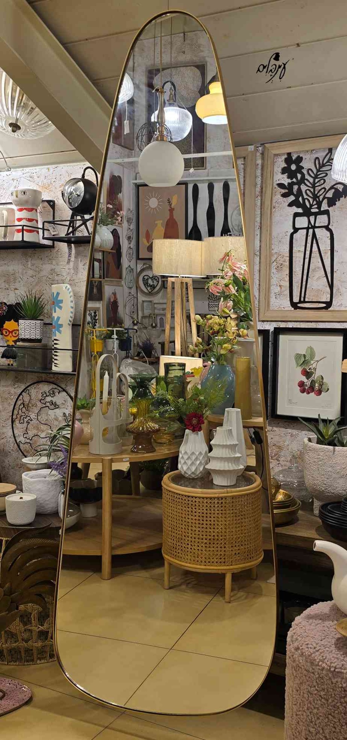 מראת גוף טיפה