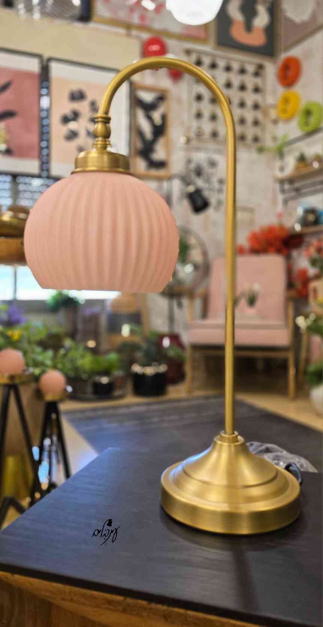 מנורת גולי זכוכית ורדית