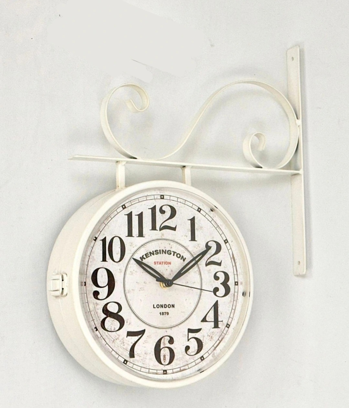 שעון רכבת ברי לבן