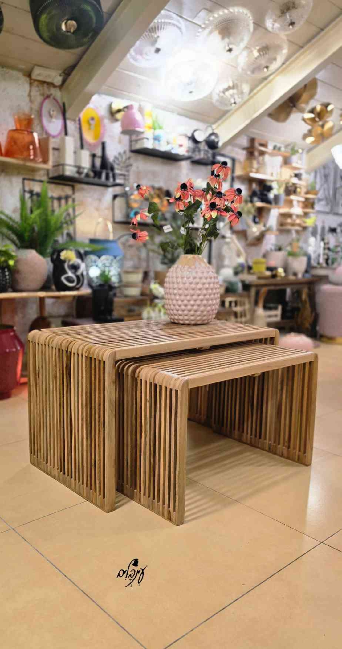 שולחן סלון / שרפרף פסים