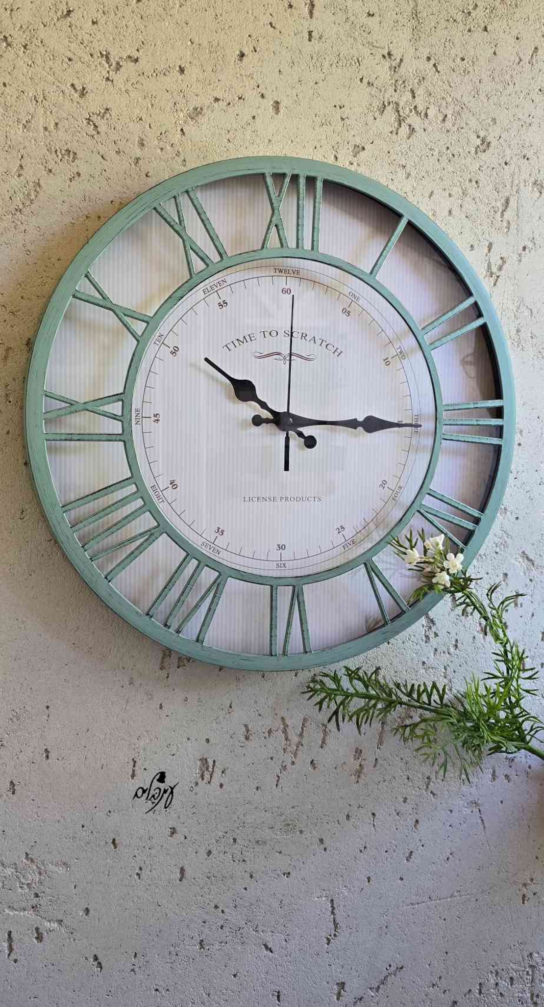 שעון רומי ירוק