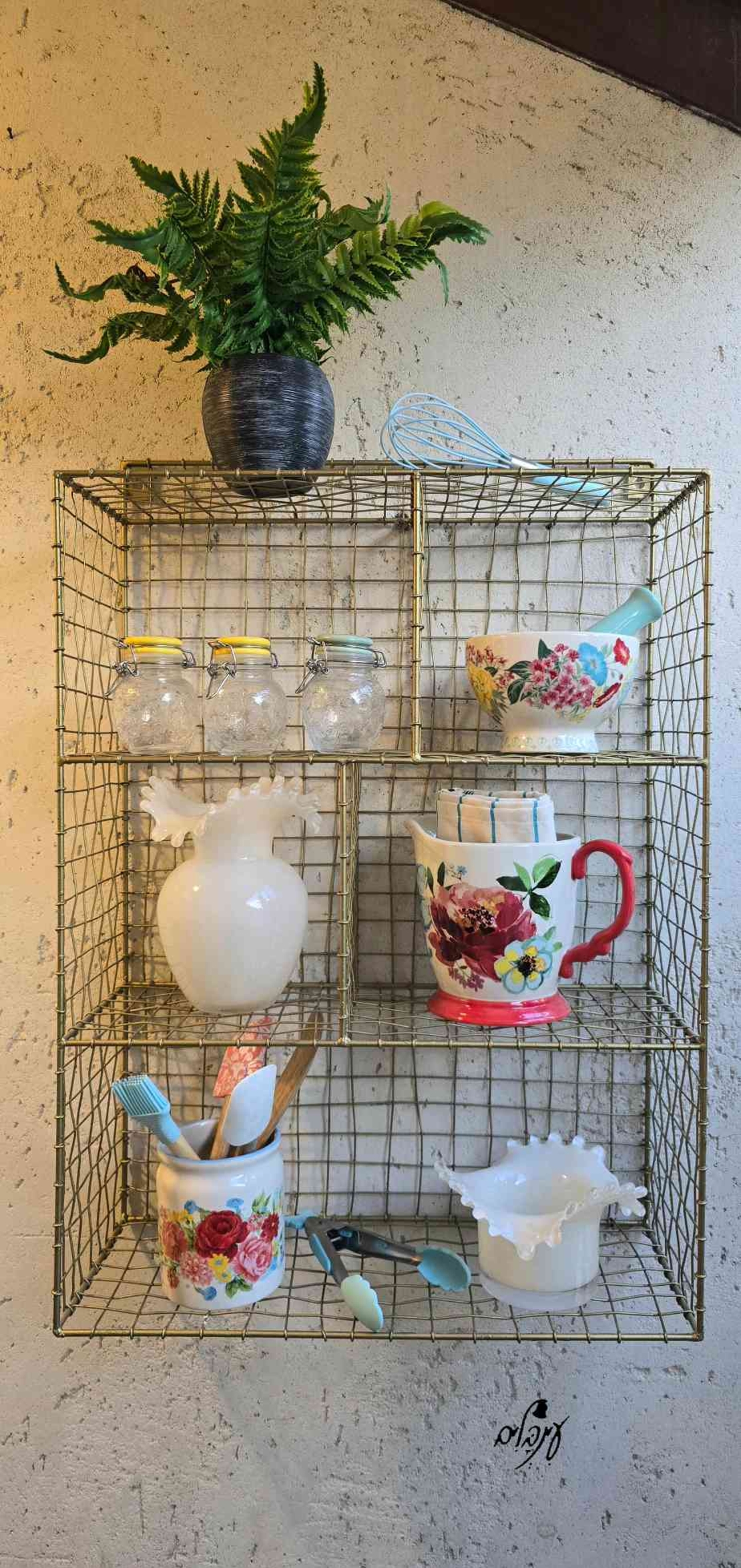 מדף רשת ברזל