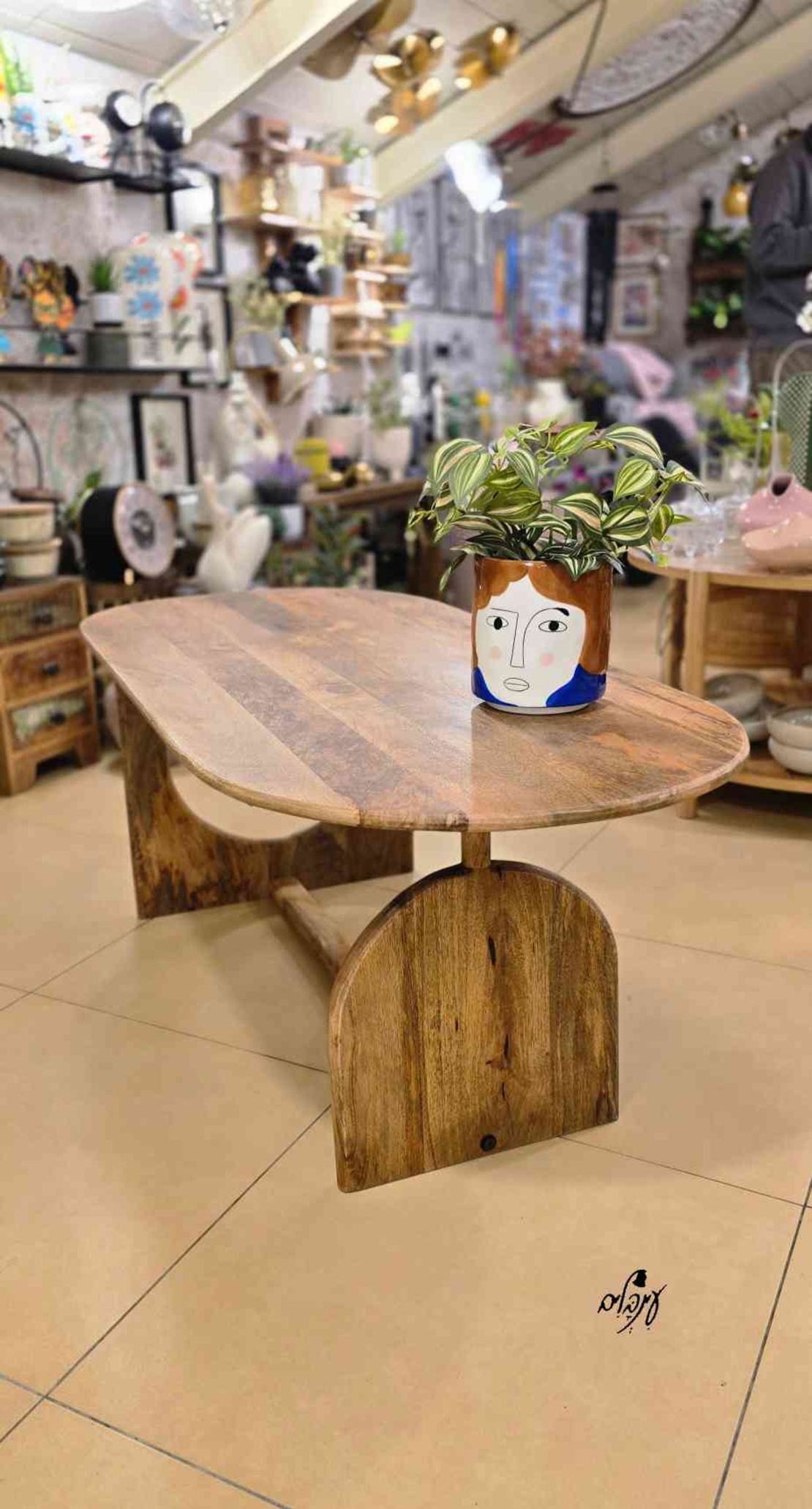 שולחן סלון U