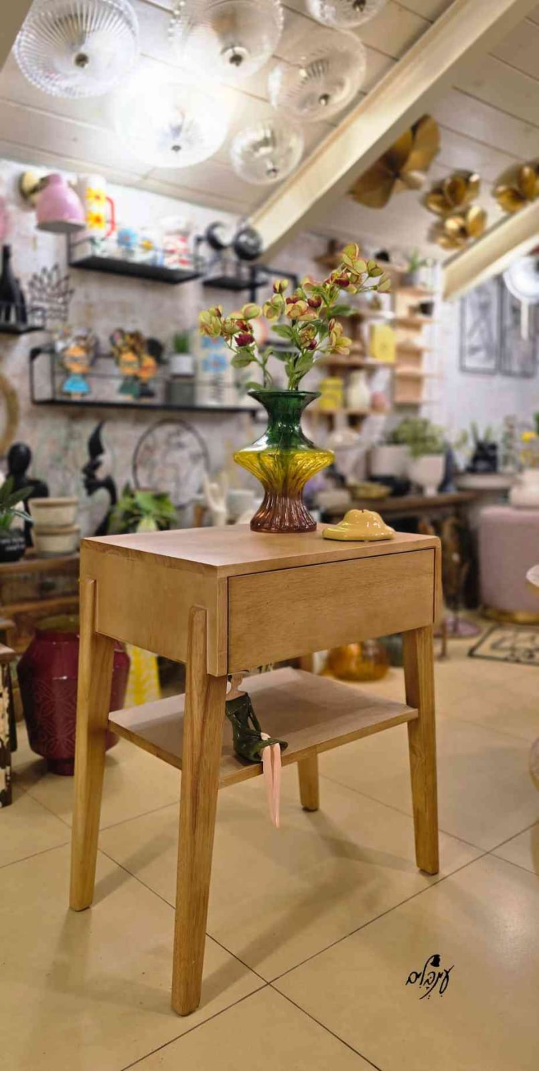 שידת צד בלום