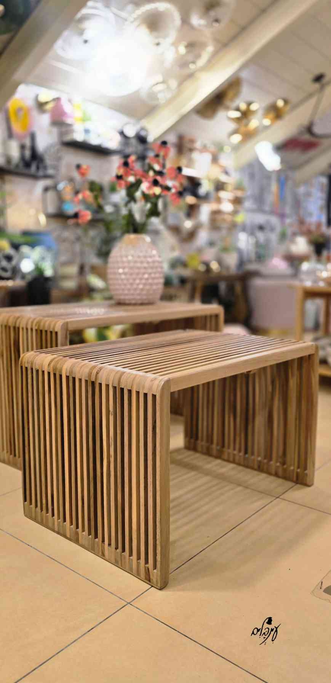 שולחן סלון / שרפרף פסים