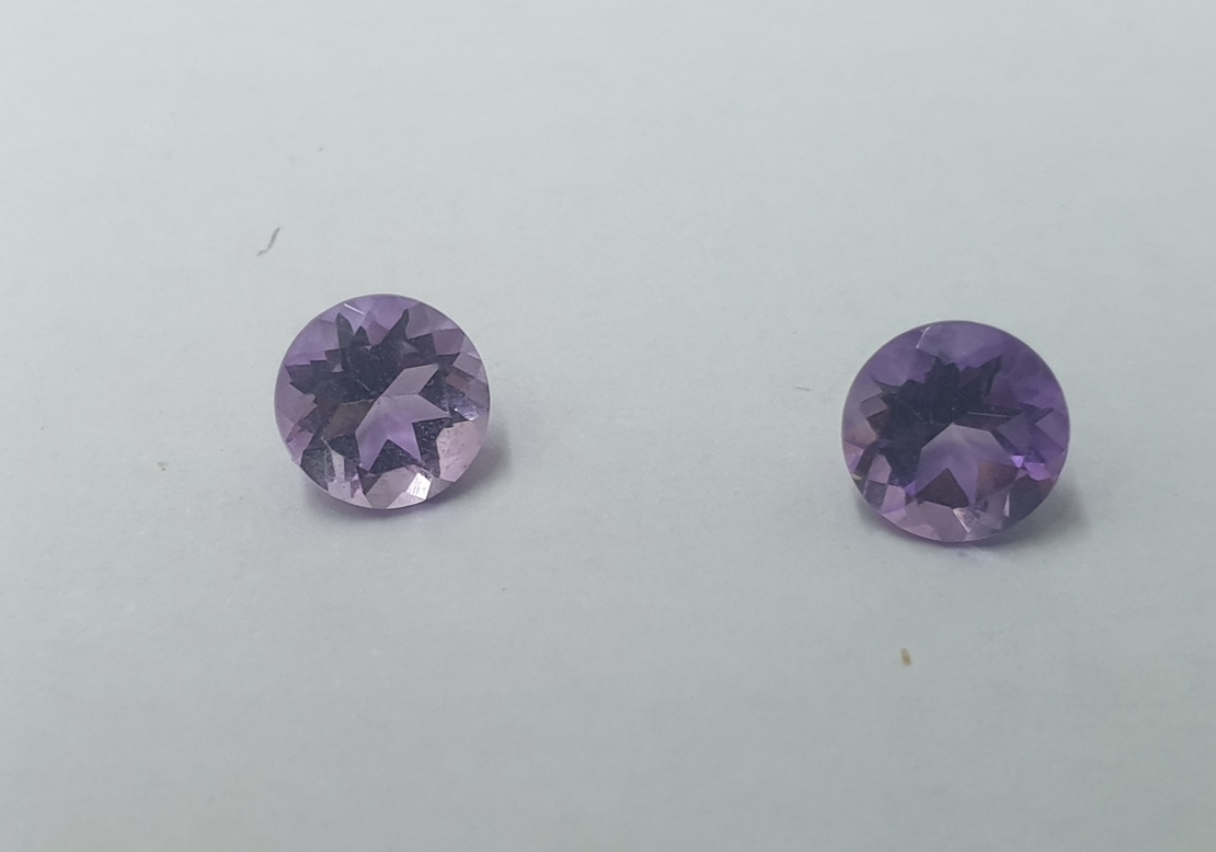 Earrings made of gold inlaid with amethyst stones model EAG13