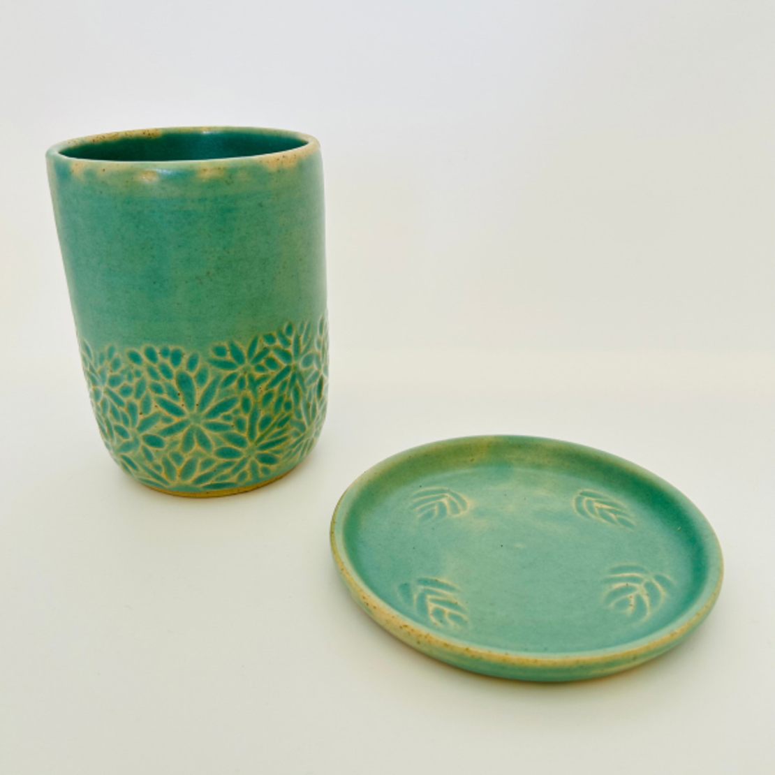 Fun | Toothbrush Holder & Soap Dish