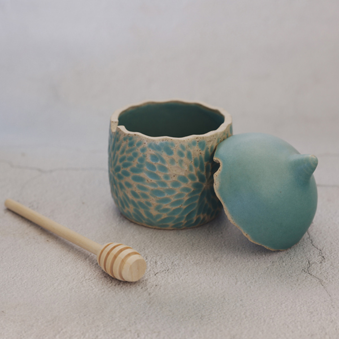 Divshiya | Honey Pot